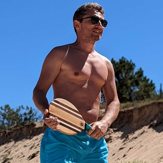 joueur de raquette frescobol plage ile d'yeu